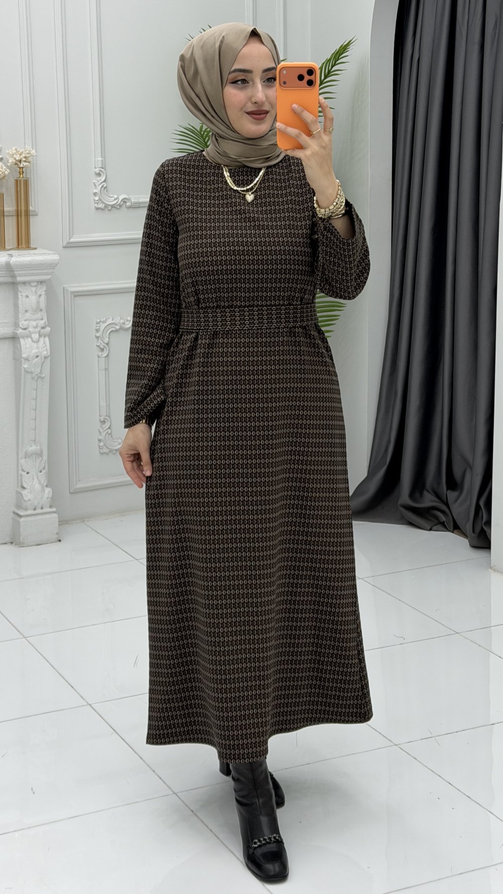 Neşe Elbise Kahverengi — Kahverengi