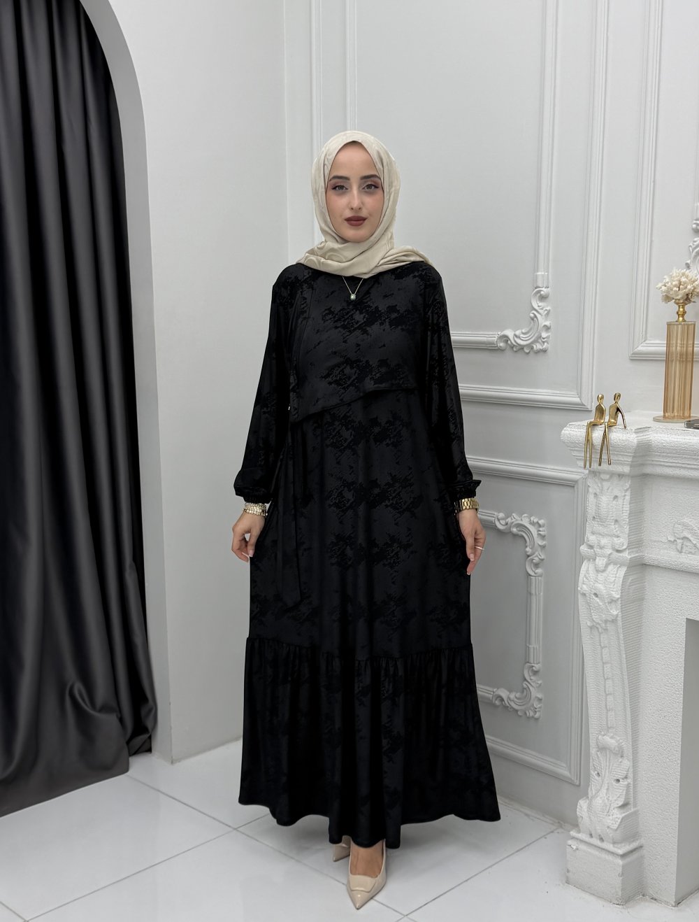 Lale Elbise Siyah — Siyah