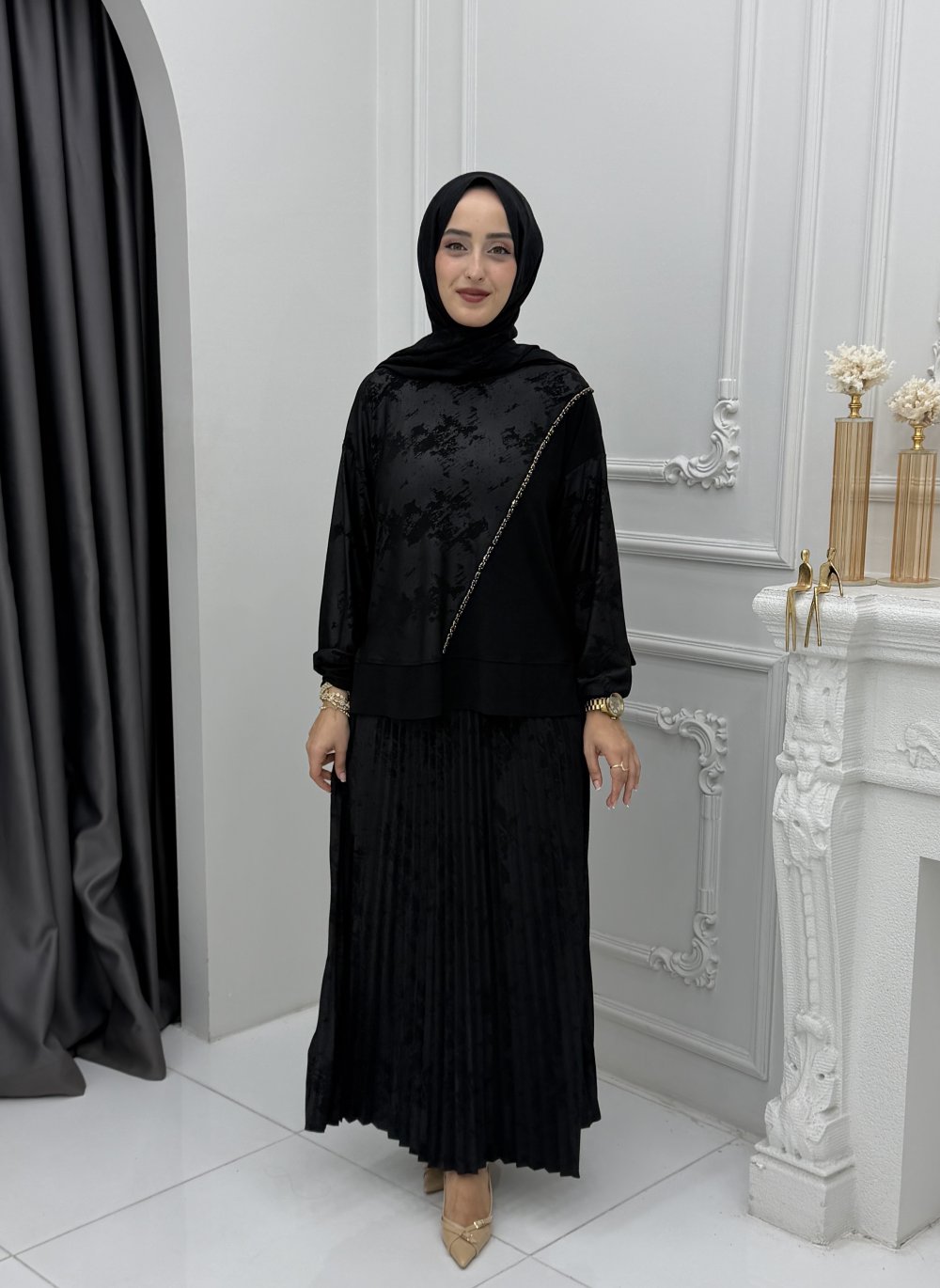 Suzan Takım Siyah — Siyah